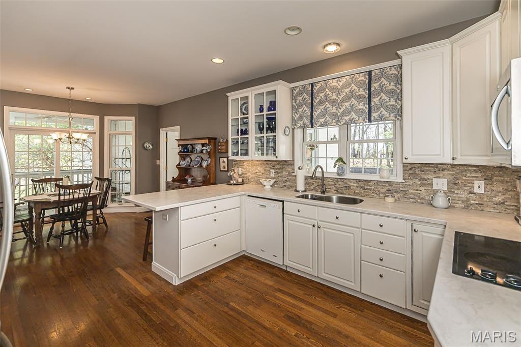 136 Crescent Bluff Drive