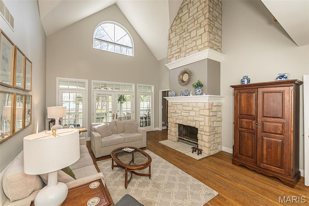 136 Crescent Bluff Drive