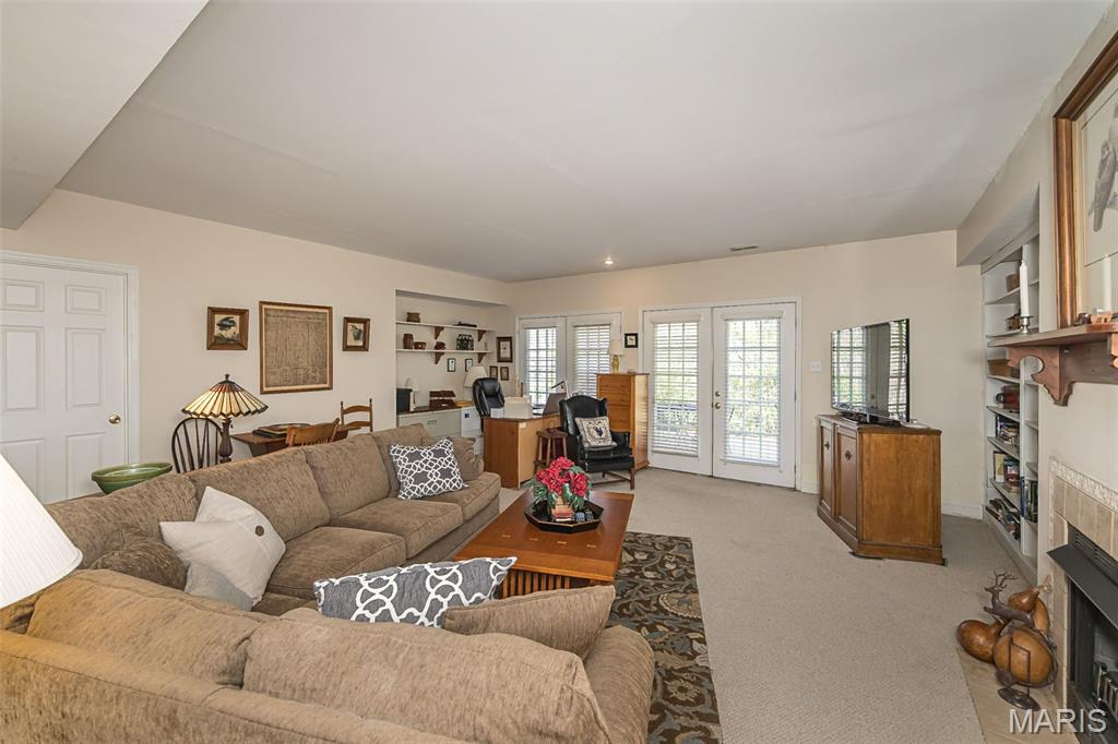 136 Crescent Bluff Drive