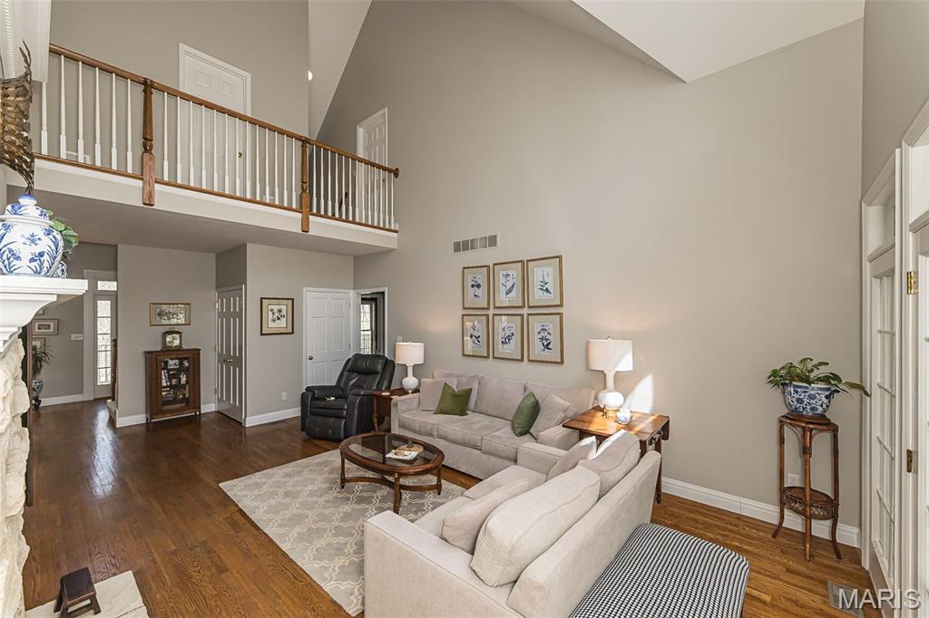 136 Crescent Bluff Drive