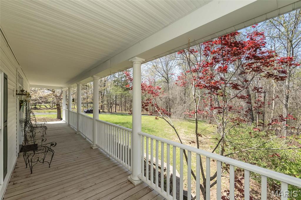 136 Crescent Bluff Drive