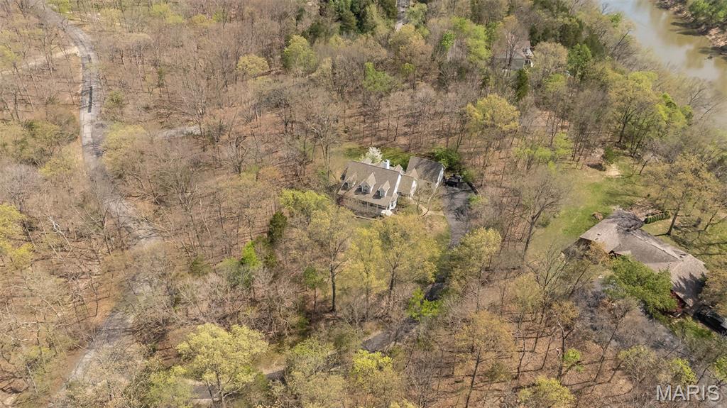 136 Crescent Bluff Drive