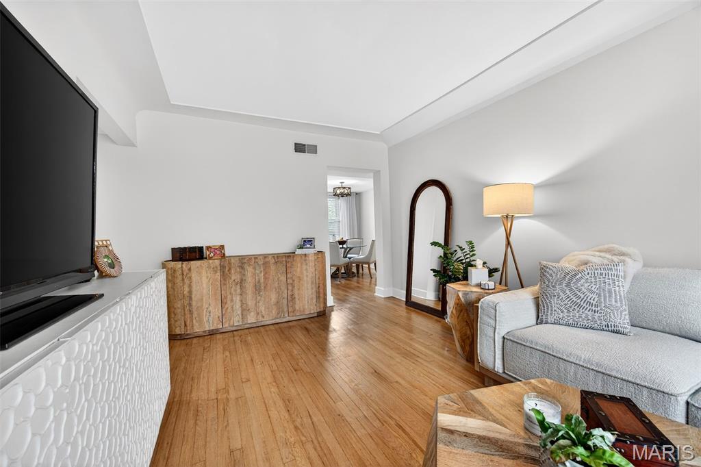 7745 Kingsbury Boulevard Unit: 22