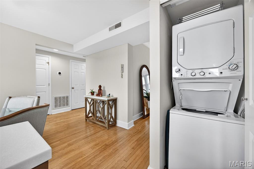 7745 Kingsbury Boulevard Unit: 22