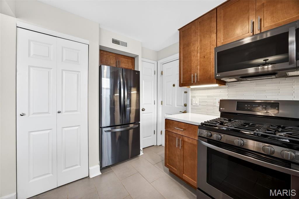 7745 Kingsbury Boulevard Unit: 22