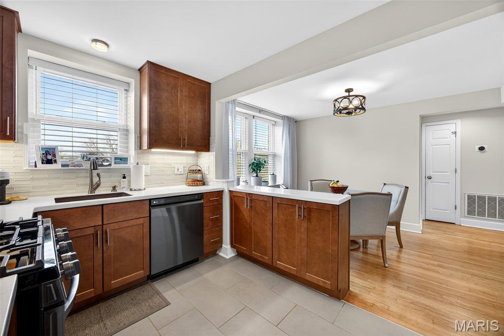 7745 Kingsbury Boulevard Unit: 22