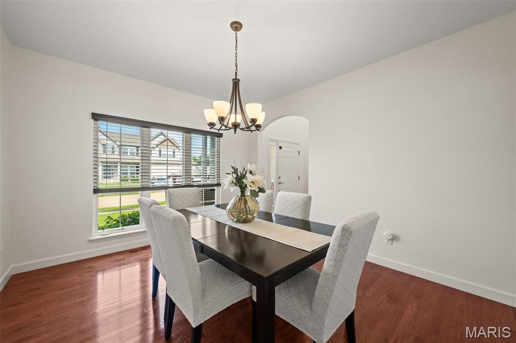 1326 Shorewinds Trail