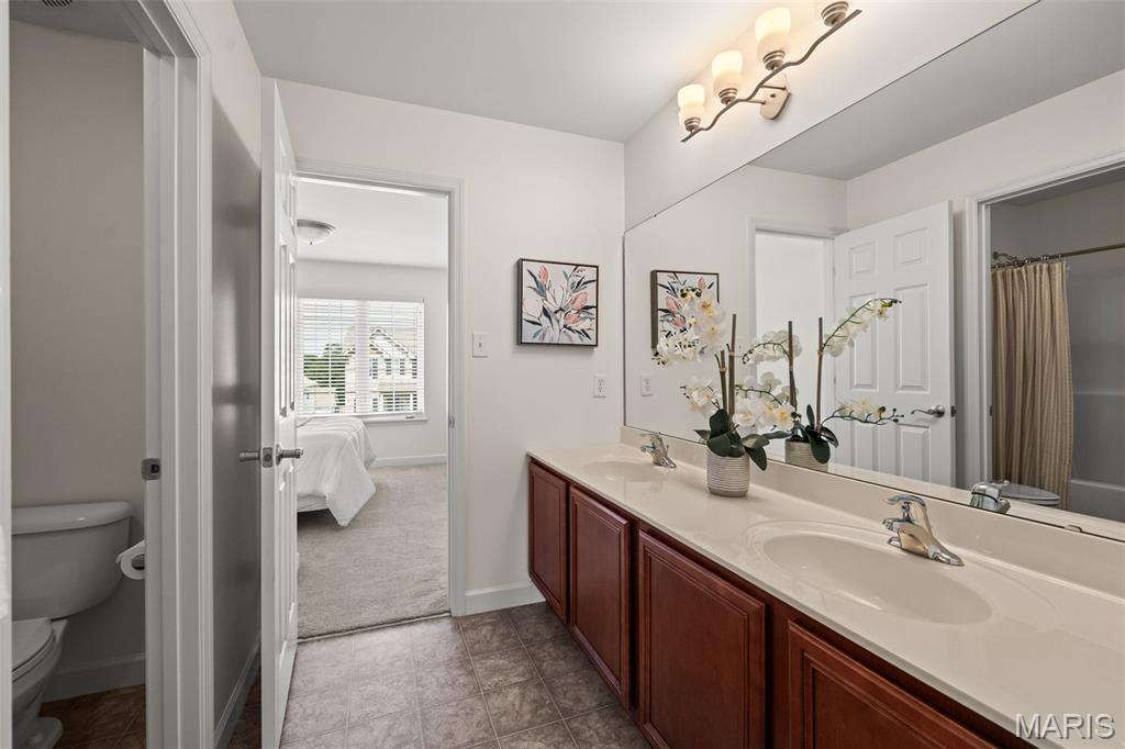 1326 Shorewinds Trail