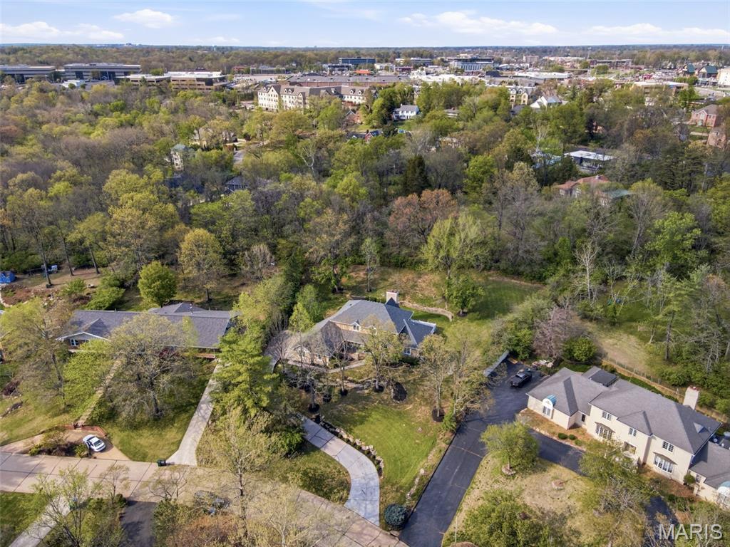 9030 Middlewood Court