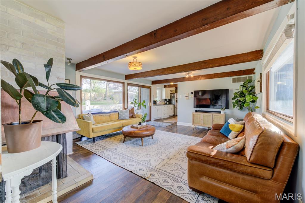 1005 W Frisco Avenue