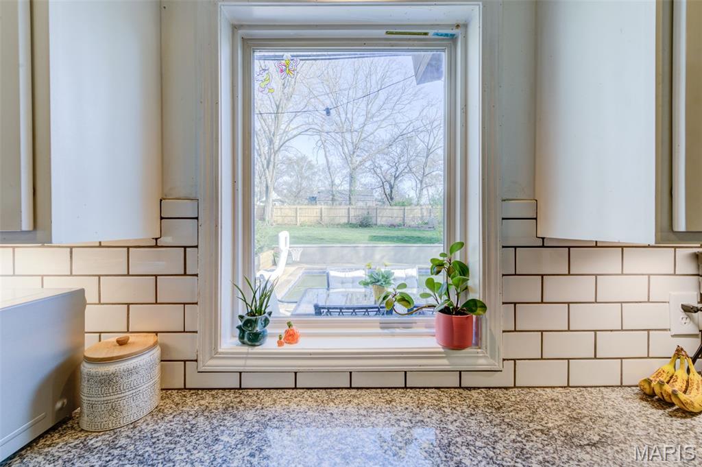 1005 W Frisco Avenue