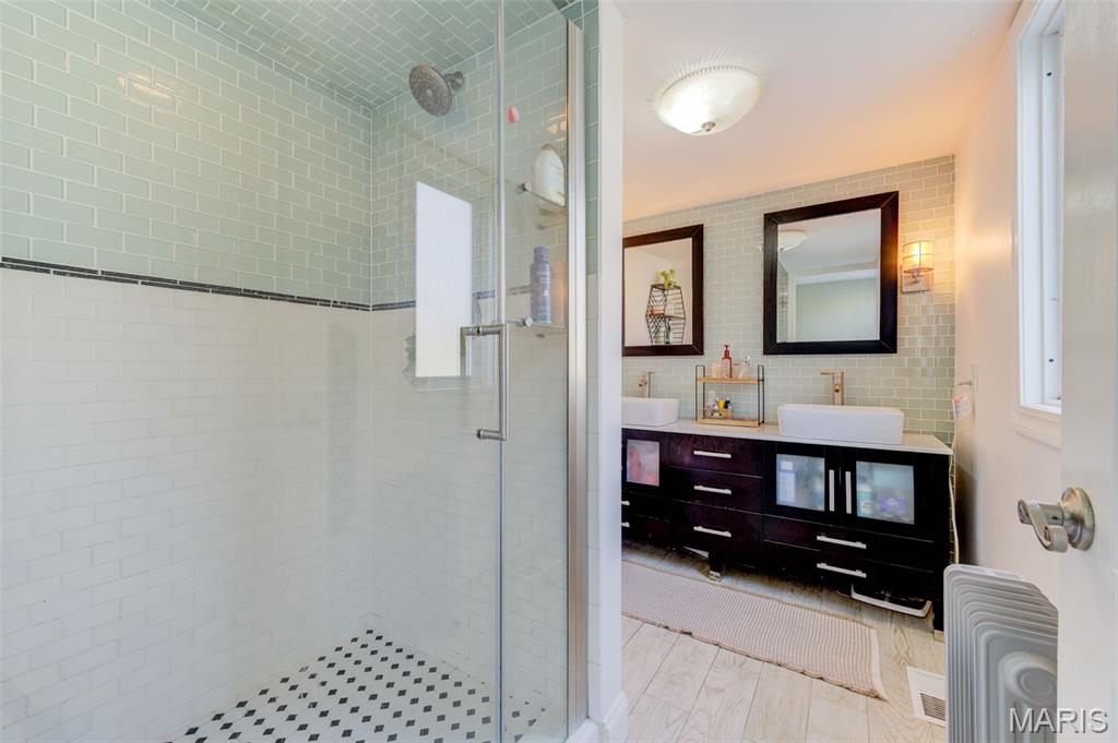 1005 W Frisco Avenue