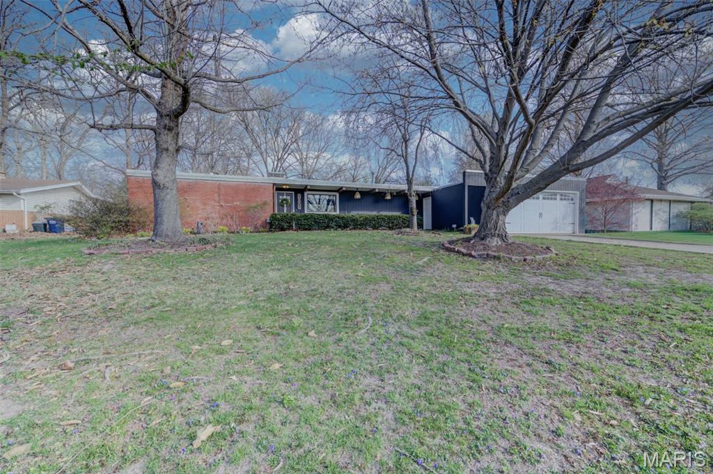 1005 W Frisco Avenue