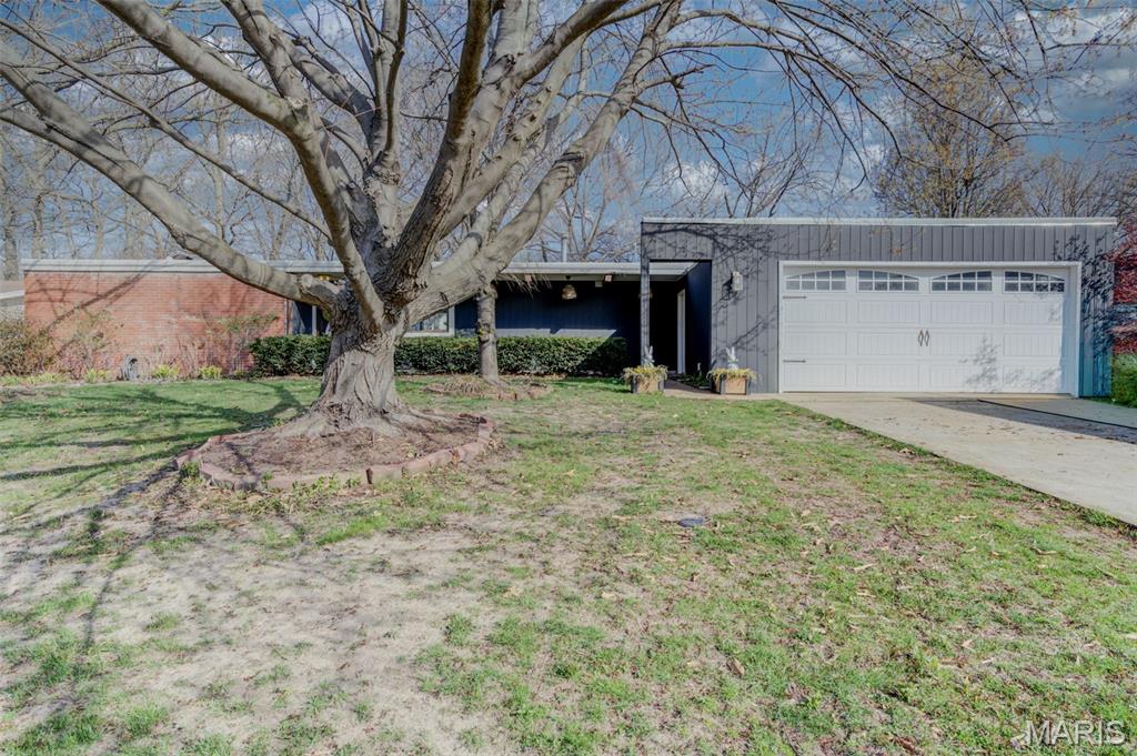 1005 W Frisco Avenue