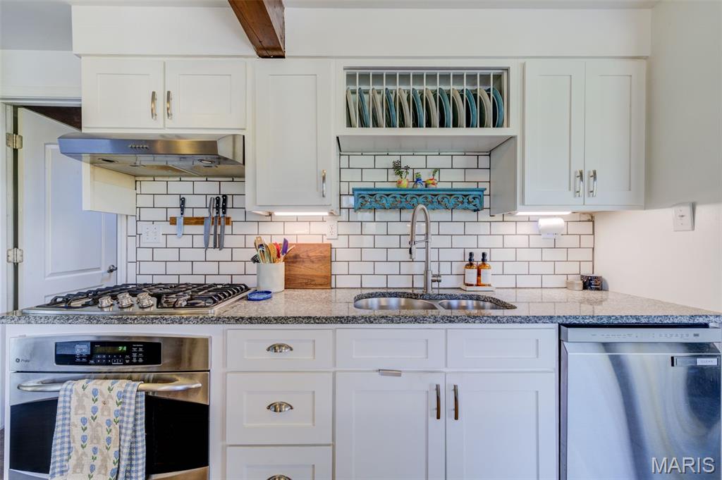 1005 W Frisco Avenue