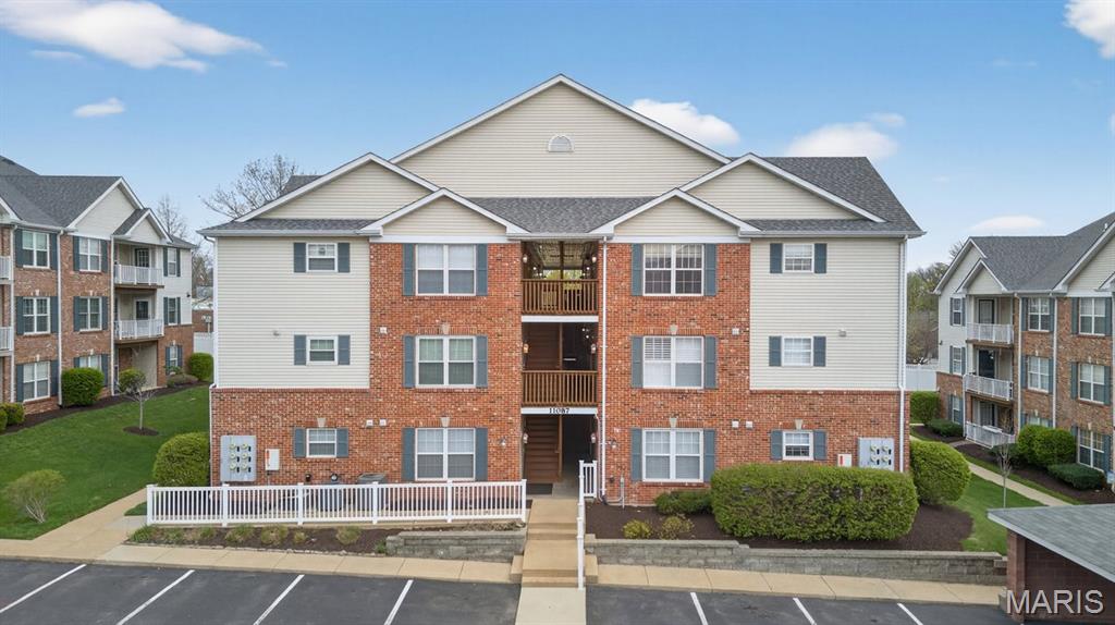 11087 Gravois Road Unit: 303