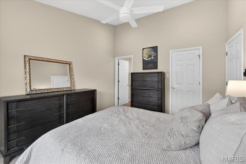 11087 Gravois Road Unit: 303