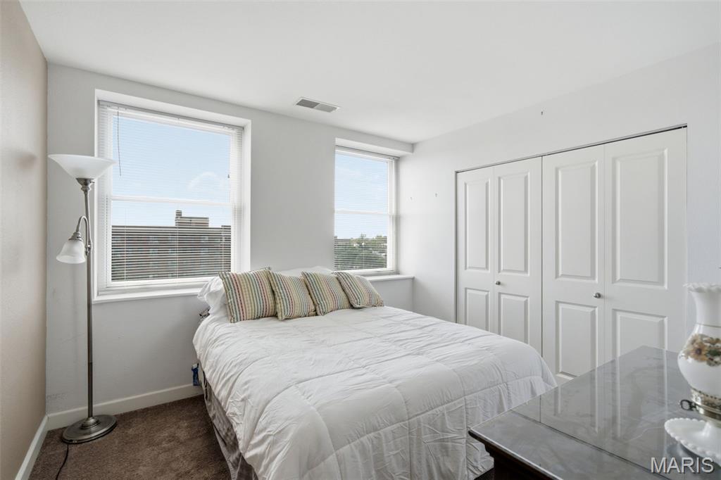 5330 Pershing Avenue Unit: 805