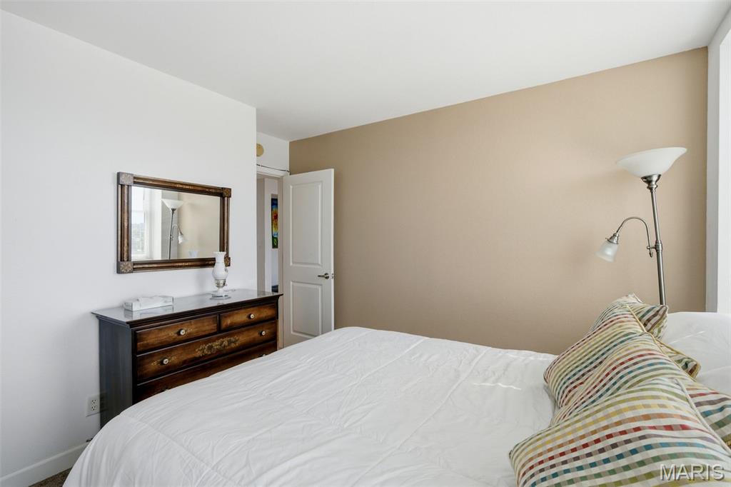 5330 Pershing Avenue Unit: 805