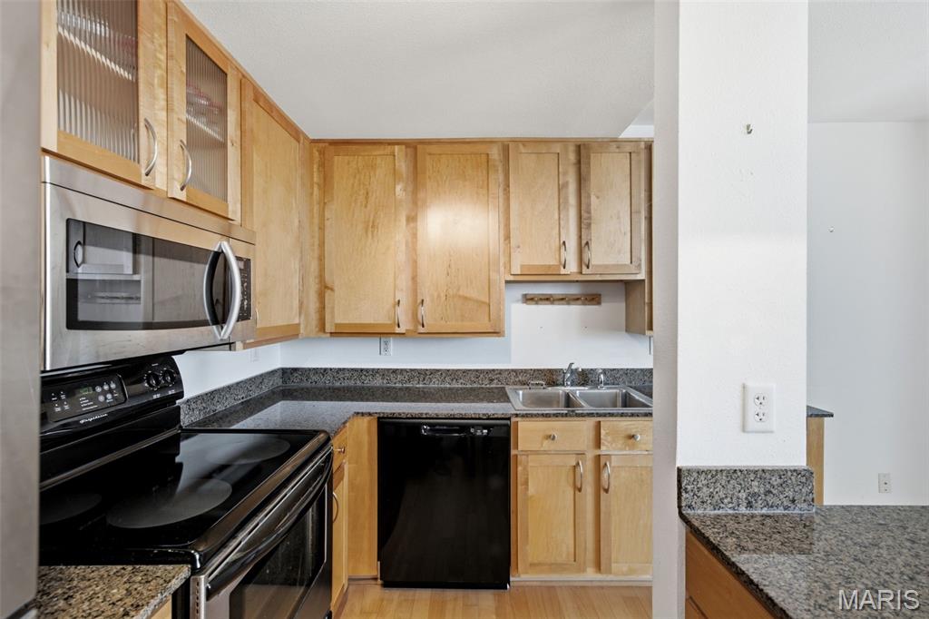 5330 Pershing Avenue Unit: 805