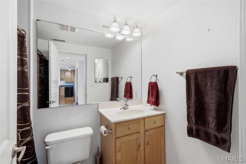 5330 Pershing Avenue Unit: 805