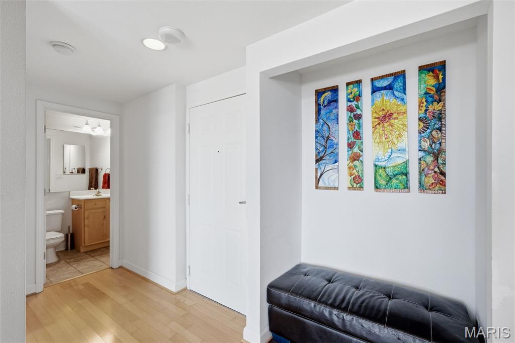 5330 Pershing Avenue Unit: 805