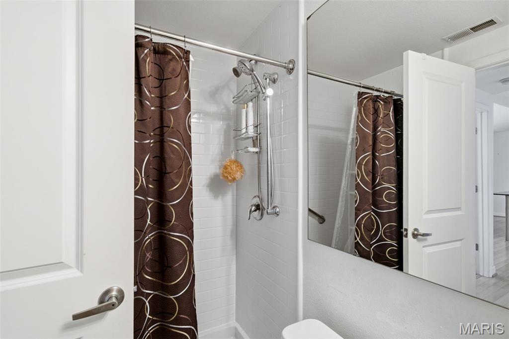 5330 Pershing Avenue Unit: 805