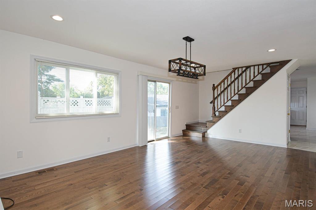 306 Bright Meadows