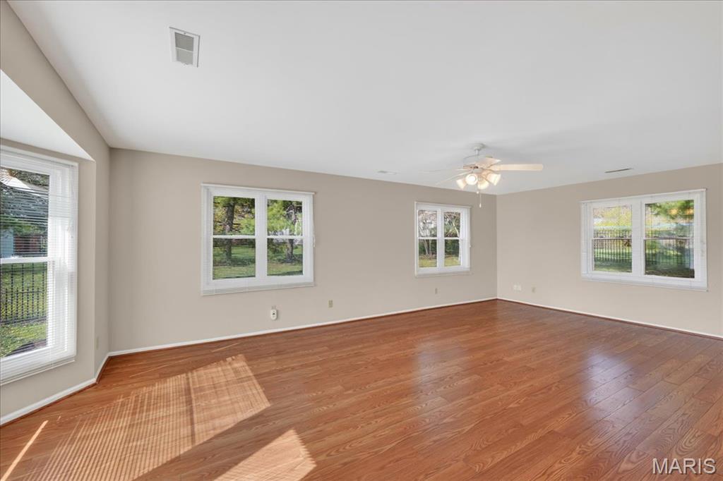 31 Tealwood