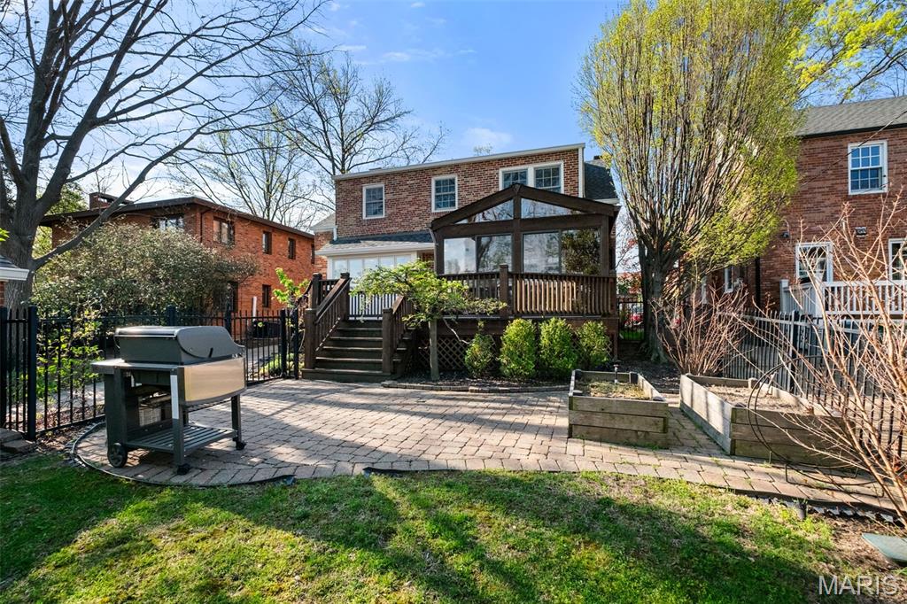 8105 Kingsbury Boulevard