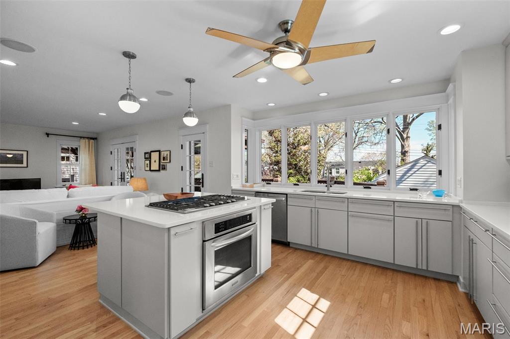 8105 Kingsbury Boulevard