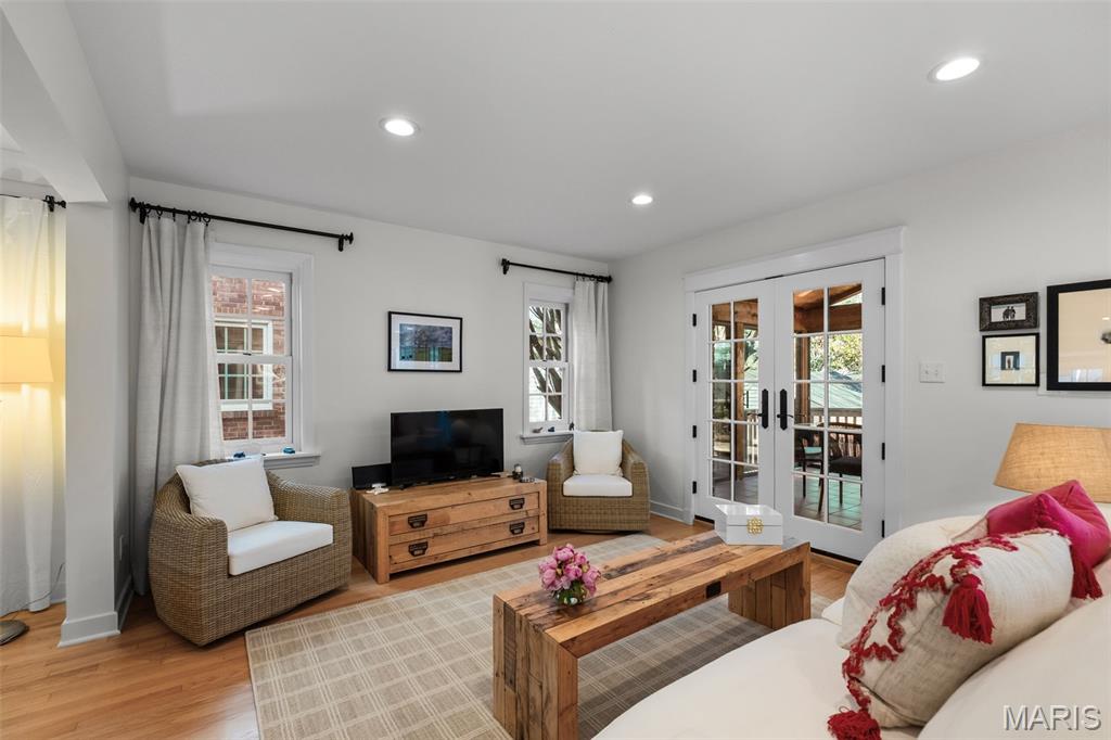 8105 Kingsbury Boulevard