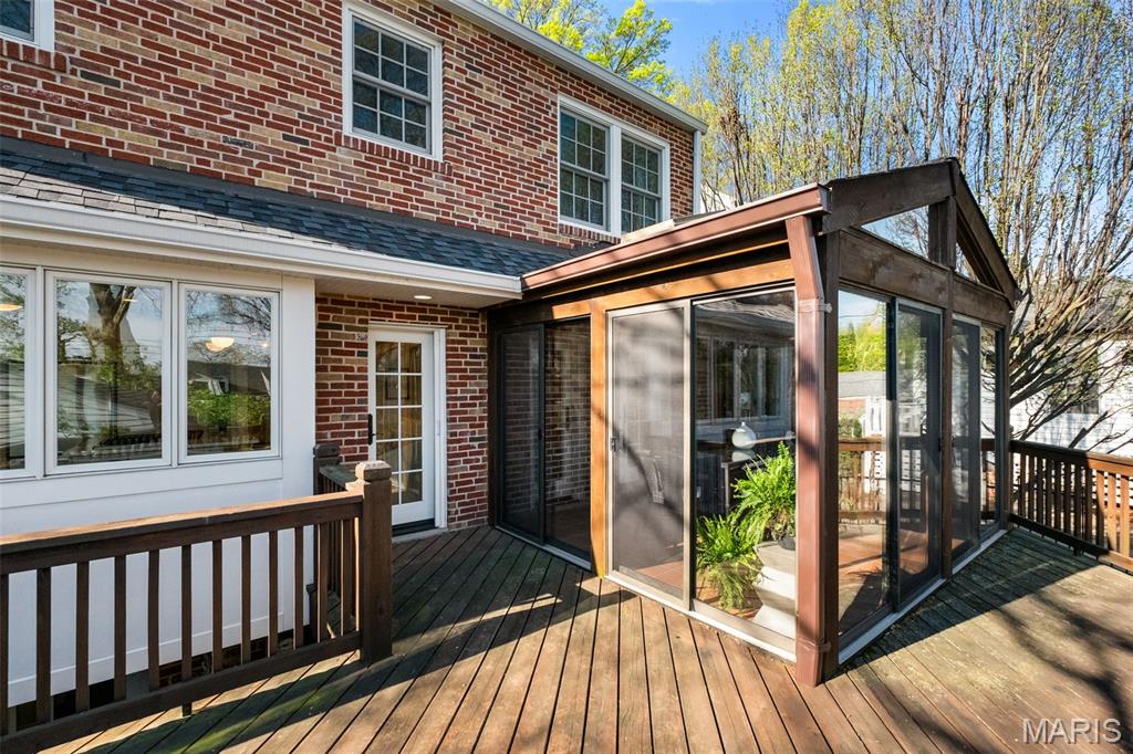 8105 Kingsbury Boulevard