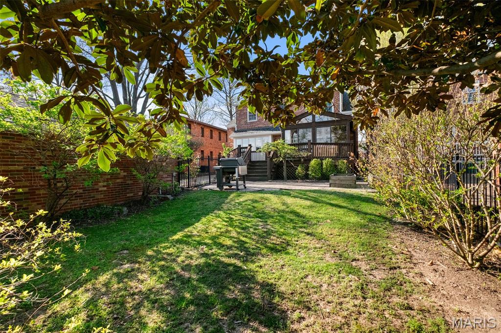 8105 Kingsbury Boulevard