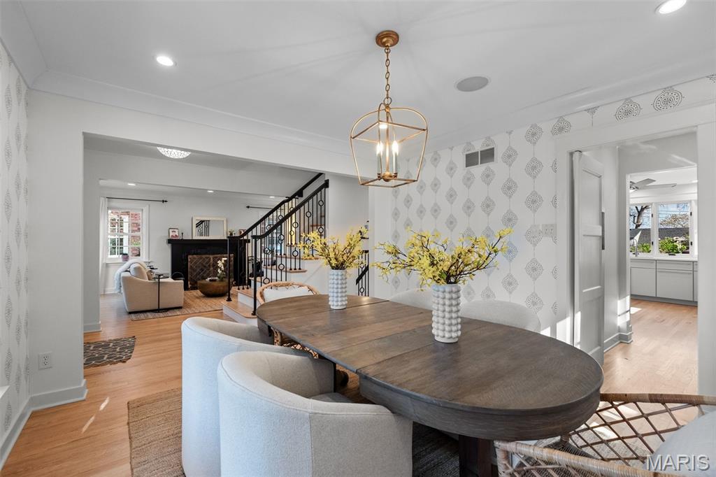 8105 Kingsbury Boulevard