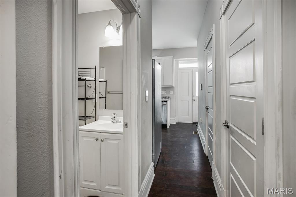 3857 Virginia Avenue