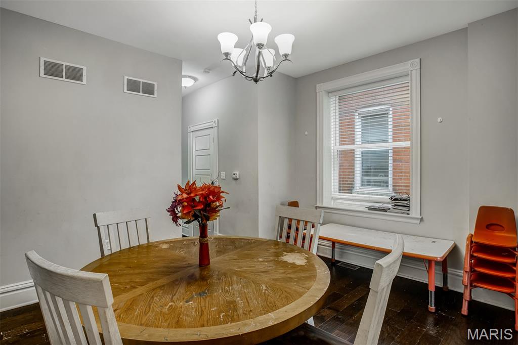 3857 Virginia Avenue