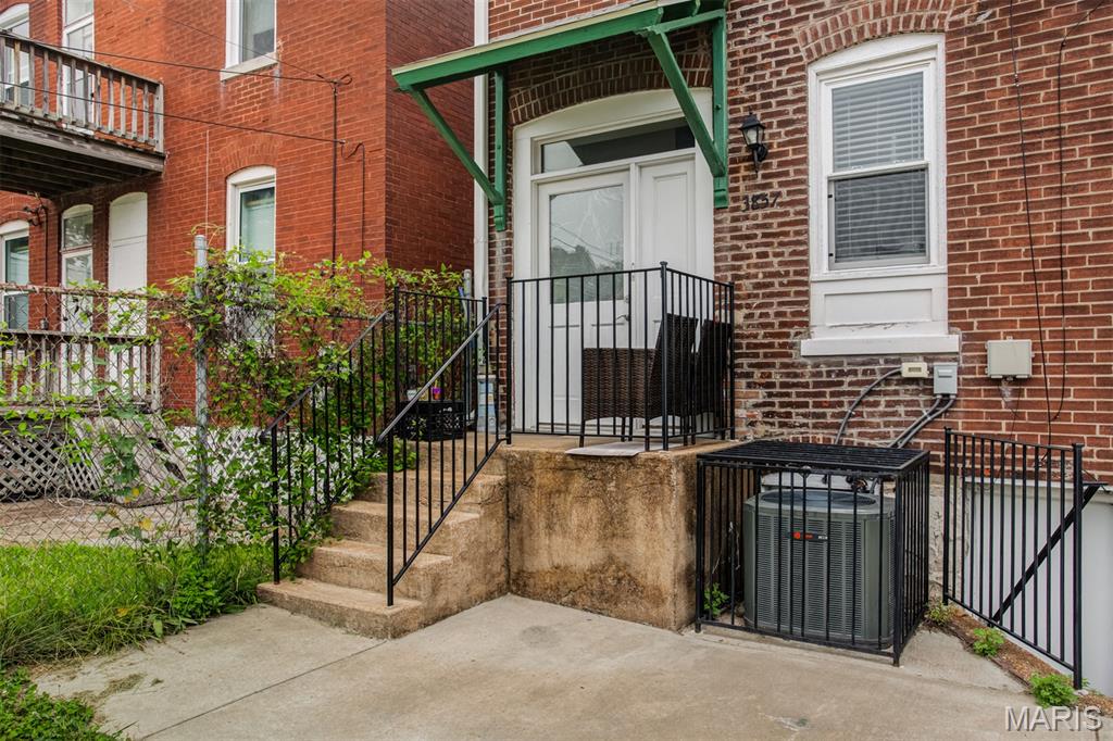 3857 Virginia Avenue