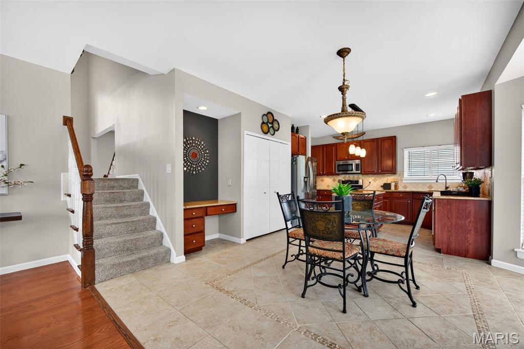 8046 Knights Crossing Drive