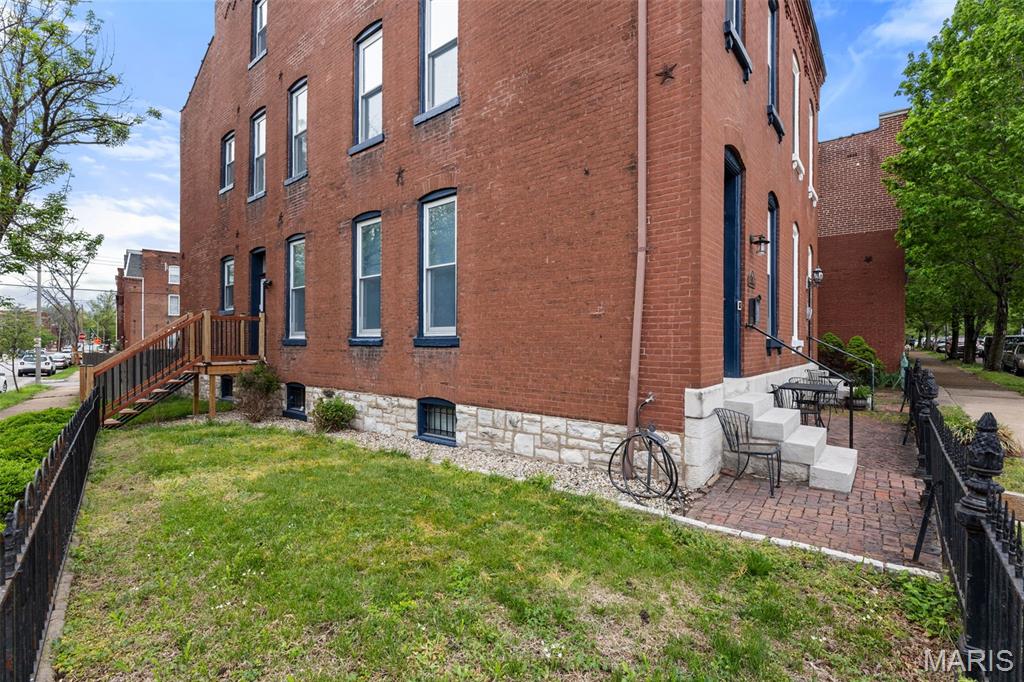 2869 Missouri Avenue