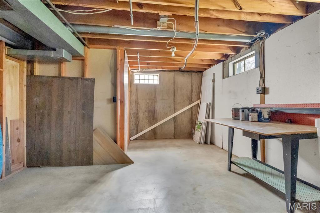 1107 Grenadier Lane