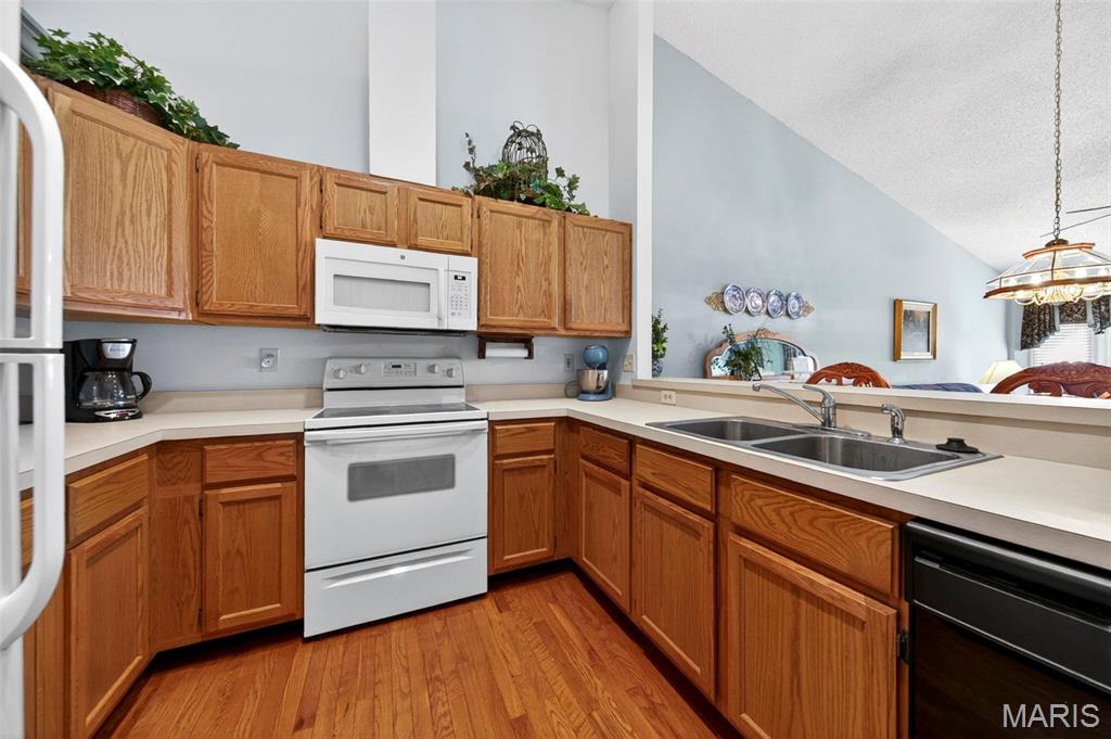 1551 Rosedale Drive Unit: 72A