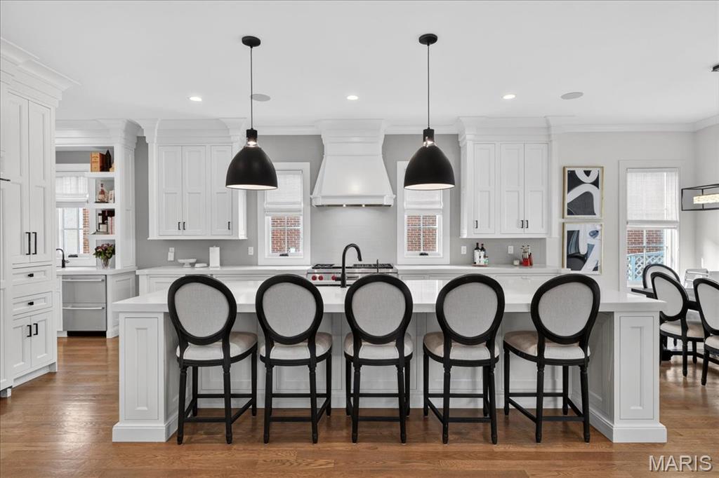 209 N Bemiston Avenue