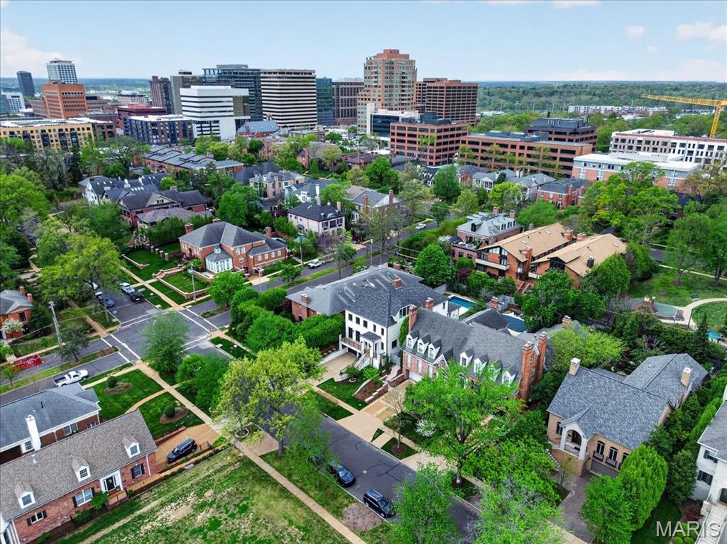 209 N Bemiston Avenue