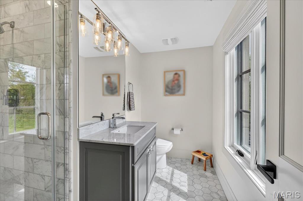 209 N Bemiston Avenue