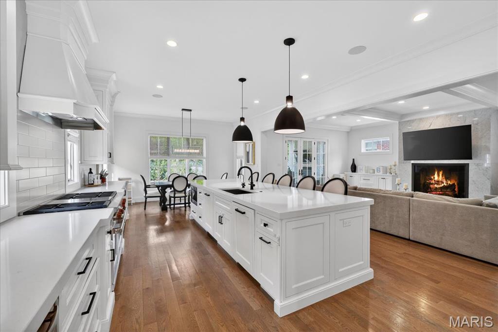 209 N Bemiston Avenue