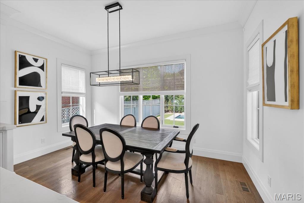 209 N Bemiston Avenue