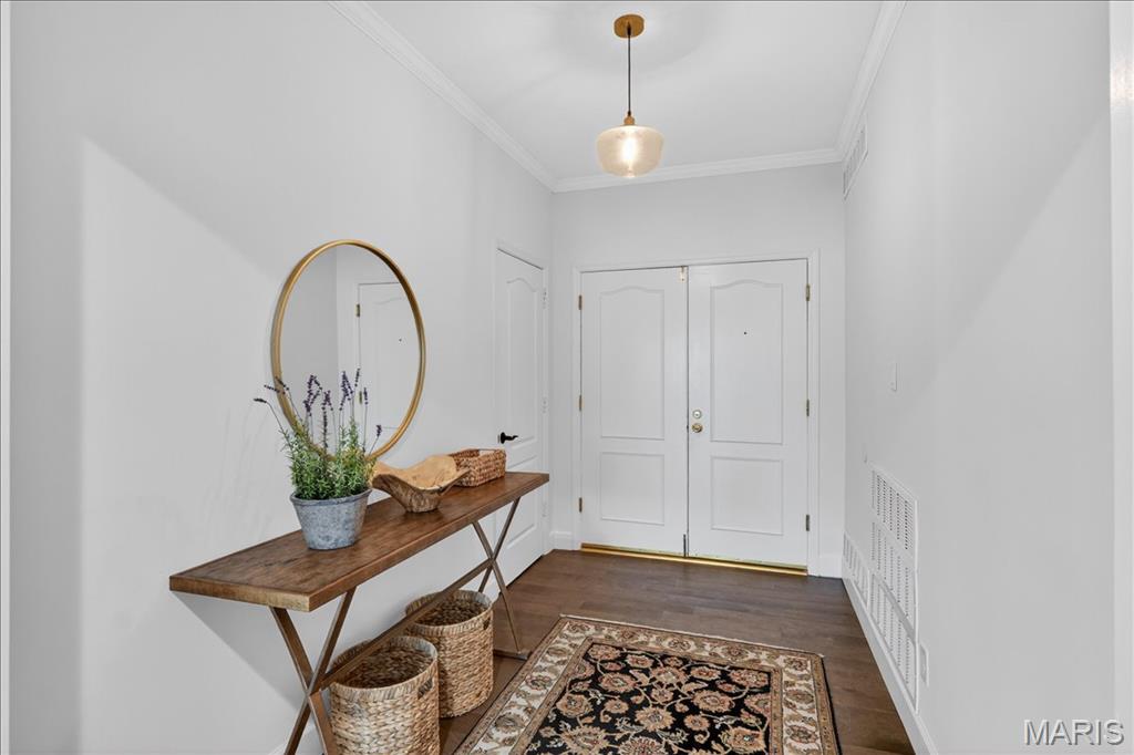 567 Sarah Lane Unit: 307