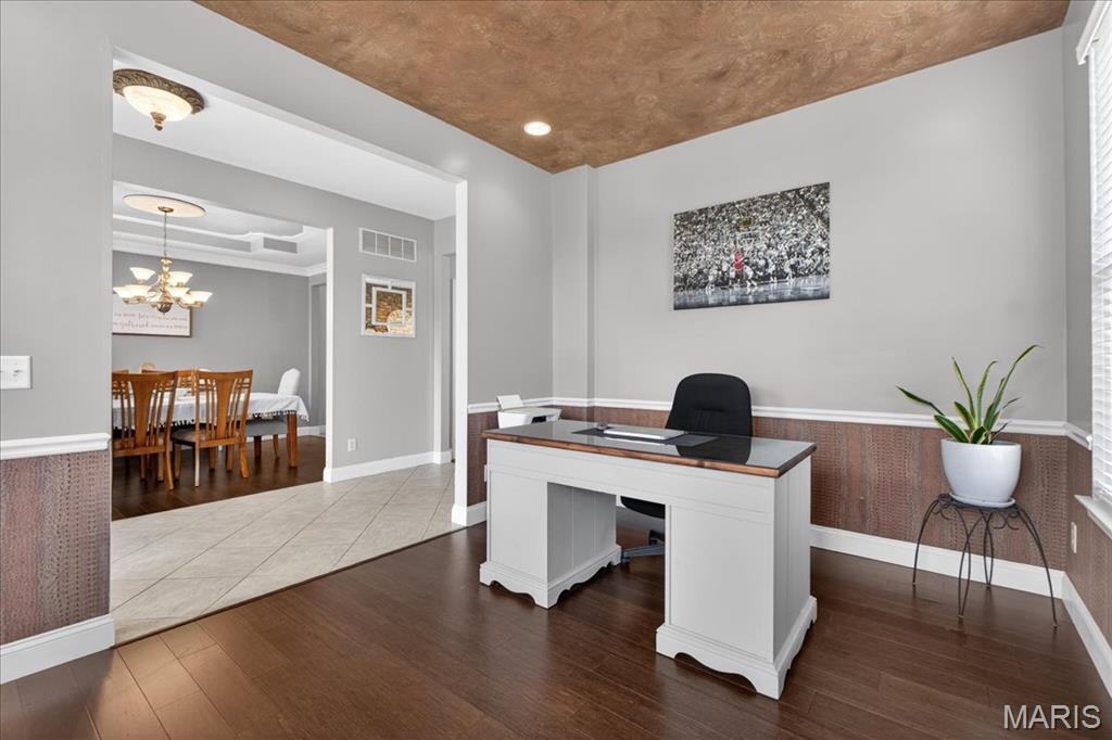 150 Silverstone Circle