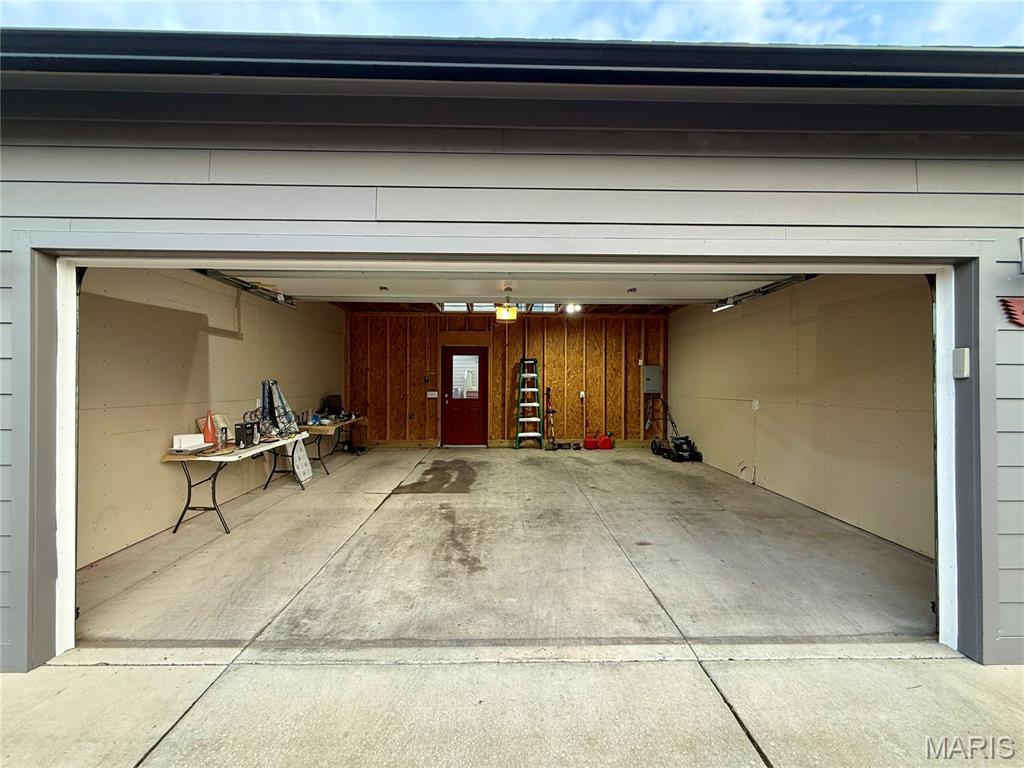4327 Swan Avenue